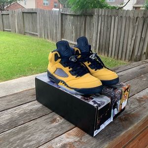 Jordan 5 Michigan Sp